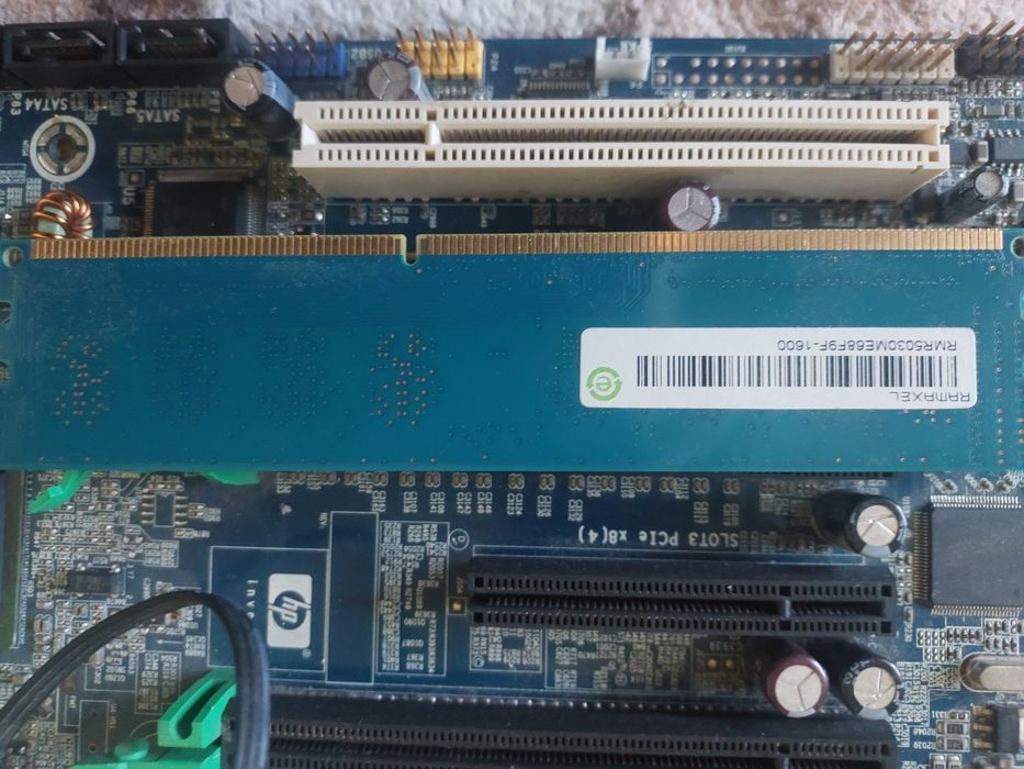 1366 сокет(материнка+проц+оперативка,куллер) х5660,12гб озу ддр3