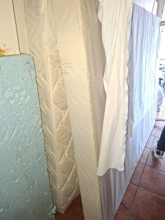 Cama e Colchão Pirelli *boa marca e de qualidade duradoura*
