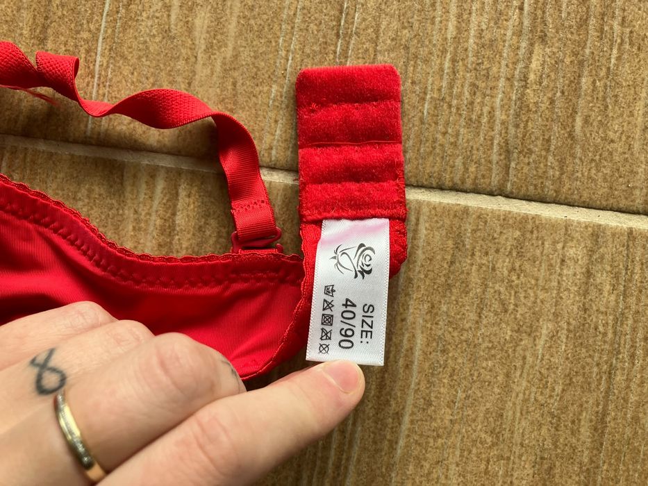 Dwa biustonosze push up 80c