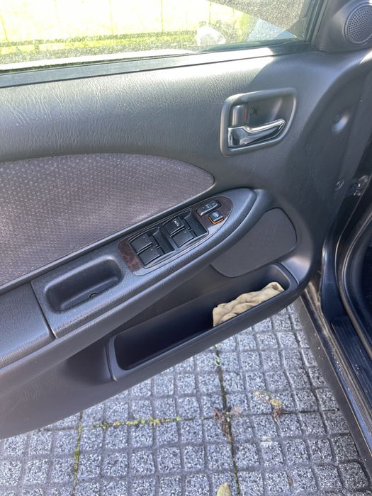 Toyota impecavel de motor e enterior