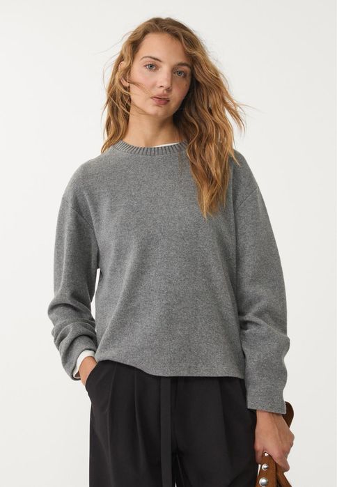 Світер Stradivarius