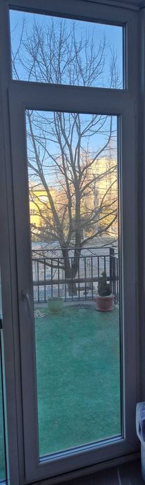 Продам балконні металопластикові двері