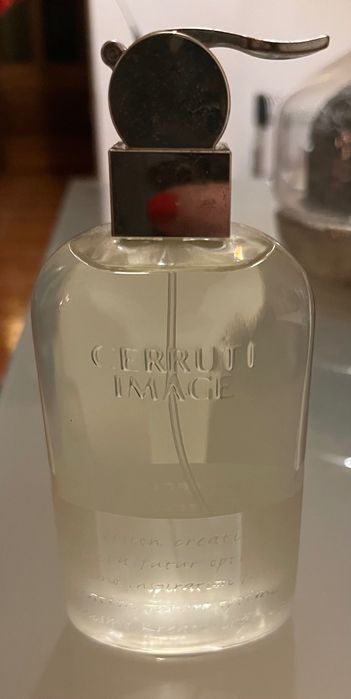 Perfume masculino CERRUTI