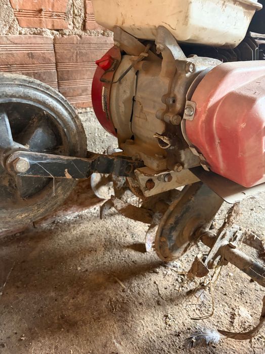 Motoinchada  a trabalhar