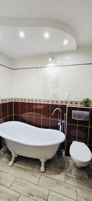 Klecina I Szereg 256 m2 I Umeblowane I Gotowe do zamieszkania od zaraz