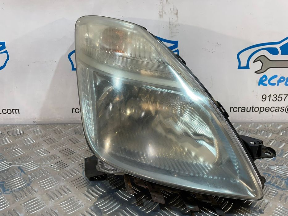 OTICA OTICAS DIREITA 8113047181 TOYOTA PRIUS W2 LIFTBACK OPTICA