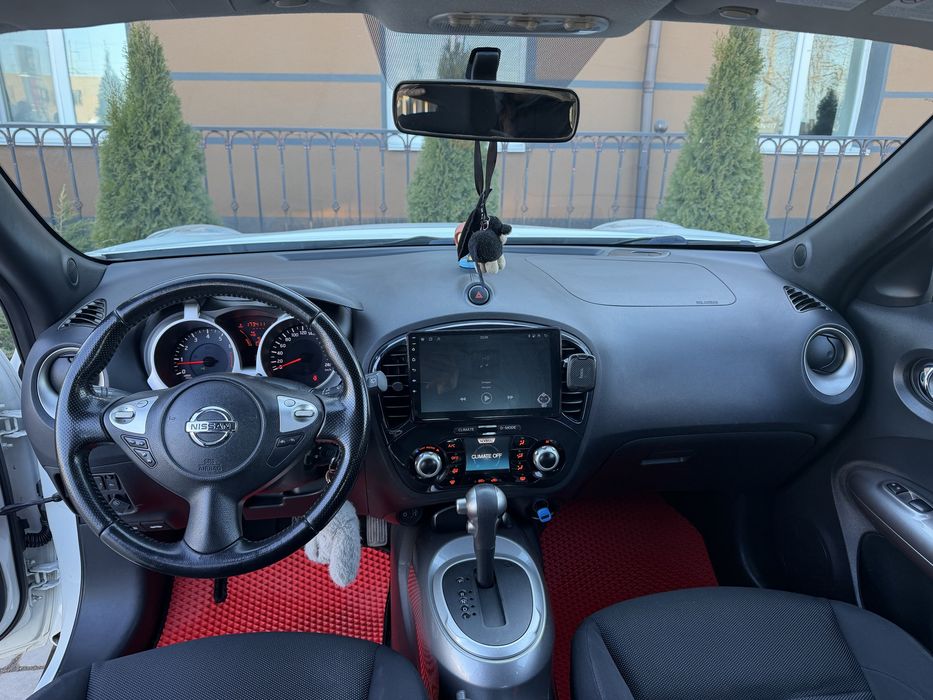 Nissan Juke, 1,6 газ/бенз, АКПП