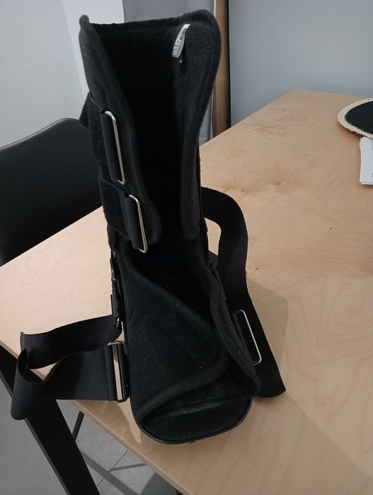 Bota ortopédica - Pé esquerdo