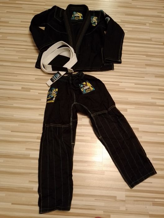 Sprzedam używane kimono do jujitsu
