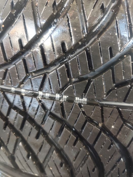 215 55 r17 z 2025 r. yokohama blueearth-4s jak nowe 1500km przebiegu