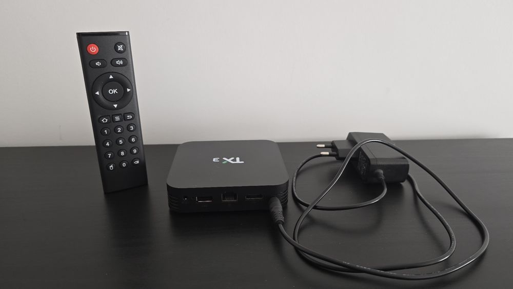Box Android Tanix TX3 TV 4 GB RAM / 64Gb