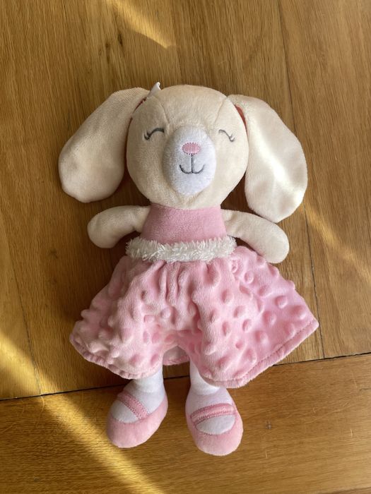 Coelhinha de peluche