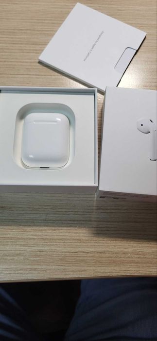 Apple AirPods with Charging Case 2 gen (MV7N2RU/A) White б/у Навушники