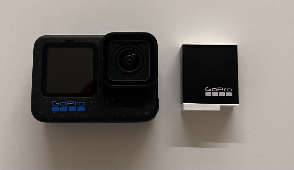 GoPro 12 Black Completa - Pronta p/ Uso (Com Dome, Carregador Triplo e Extras)