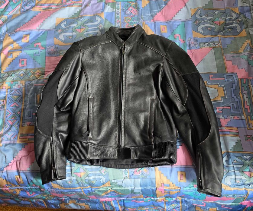 Vendo blusão motard praticamente novo