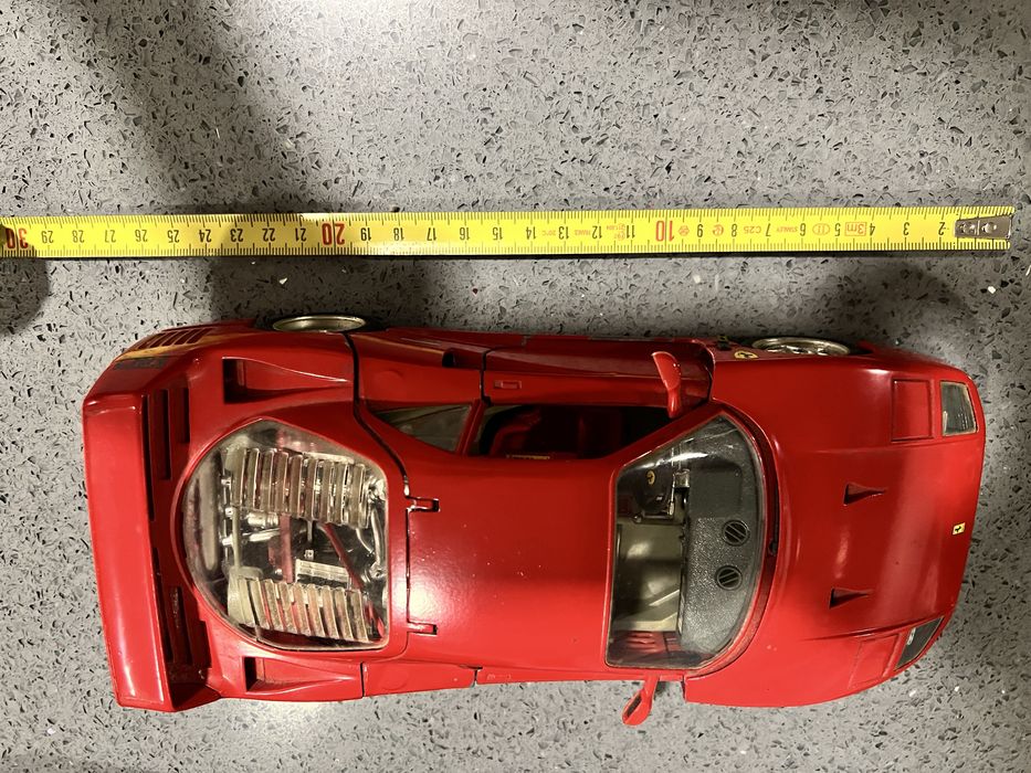 Vendo carro de coleção Ferrari