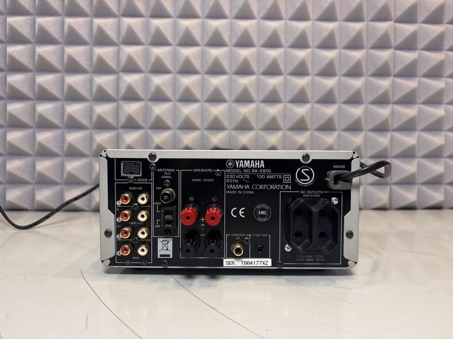 Amplituner Yamaha RX E 810