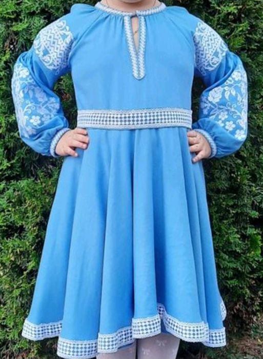 Святкова сукня вишиванка для дівчинки!