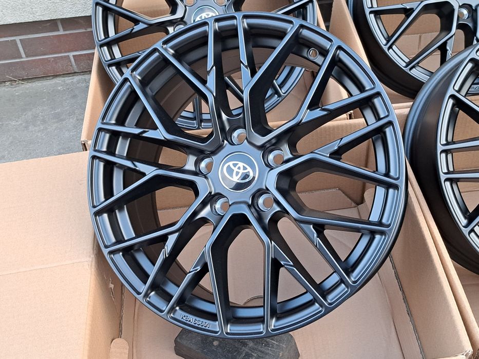 Alufelgi TOYOTA 18 5x114 Auris Corolla Avensis Yaris Cross RAV CA20 BM