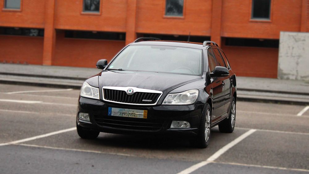 Skoda Octavia Break 1.6 TDI Ano 2013
