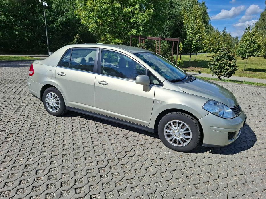Nissan Tiida