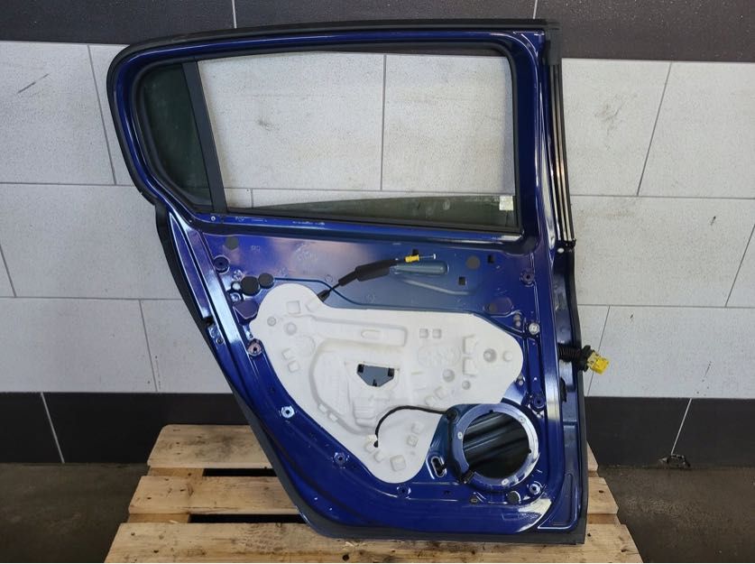 drzwi lewy tył lewe tylne PEUGEOT 308 II T9 GT line EEGD