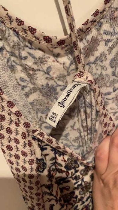 Bluzeczka na ramiaczkąch stradivarius S