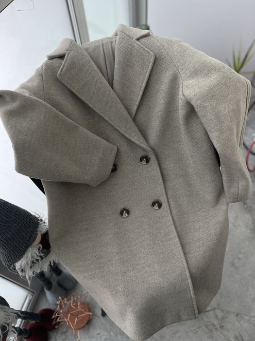 Пальто сіро бежеве
