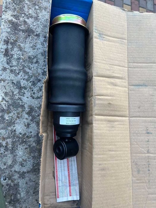 Продам
Гаситель, крепление кабины масляный SACHS 105 831