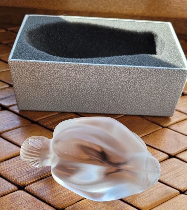 Figurka kobiety Lalique oryginał nowa