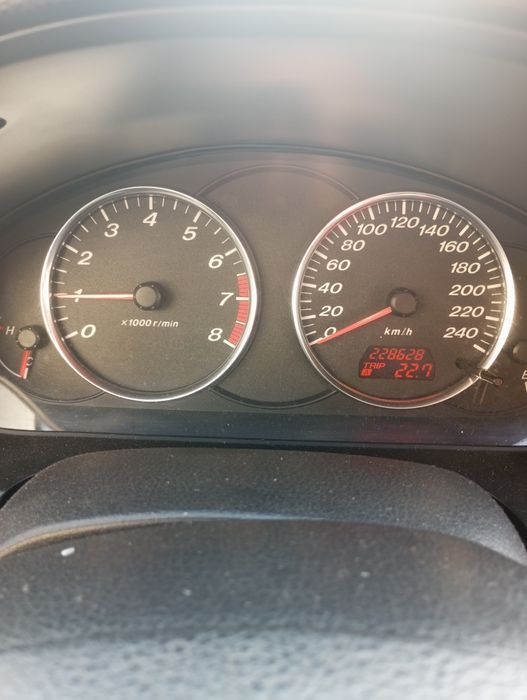 Мазда 6 Універсал