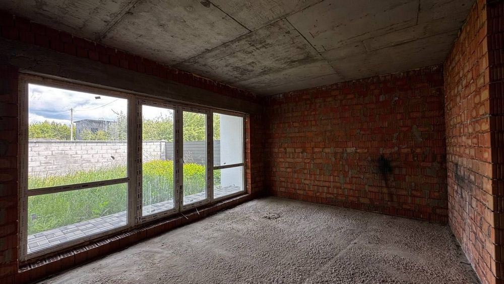 Кутовий таун 119 м2 по вигідній ціні. Податки 2%. Ворзель .