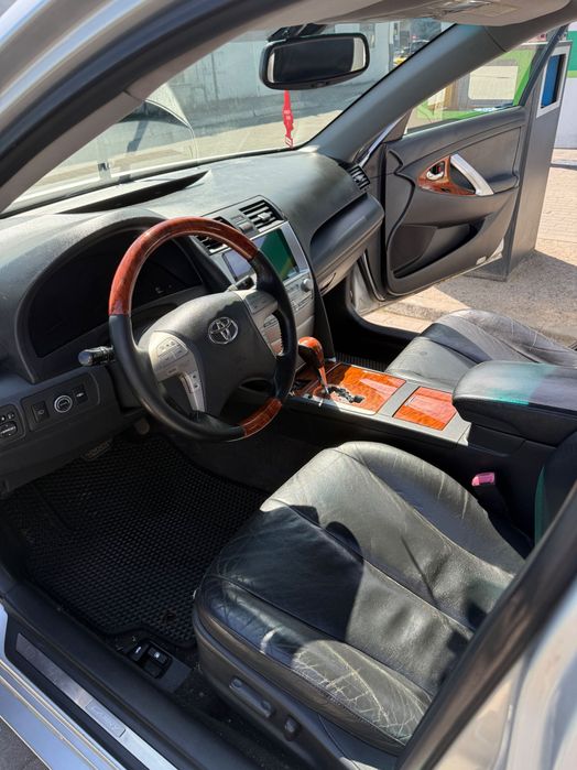 Toyota Camry 40