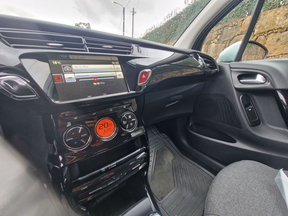 Citroën c3 1.2 Caixa Automática