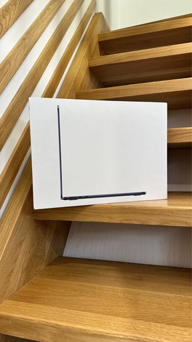 New Macbook air 15 16/512Gb. (Midnight)