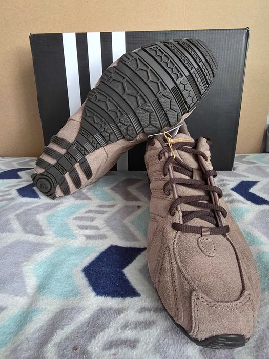 Sneakersy zamszowe Adidas Ghost Sprint brązowe - 40