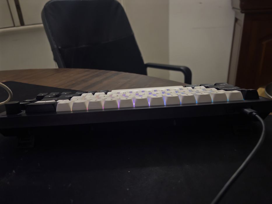 Custom keyboard keychron v2
