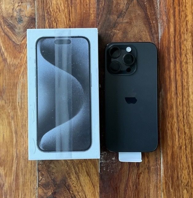 iPhone 15 Pro Desbloqueado