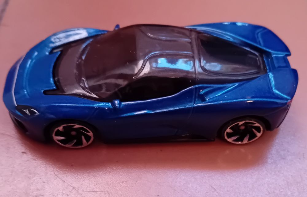 Carro HotWheels Novo
