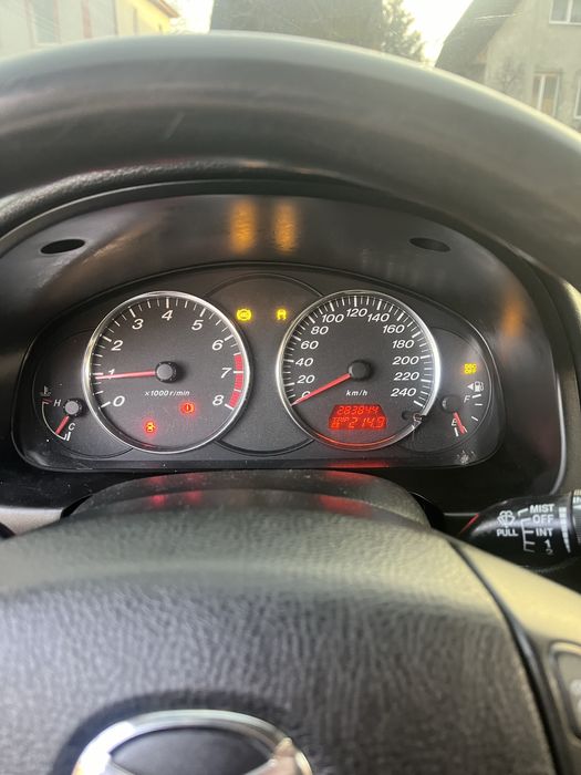 Mazda 6 2004р 2.0 бенз.