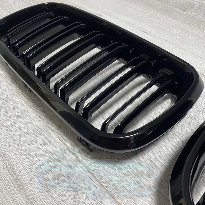 Решетка радиатора двойная BMW F15 F16 F85 x5 X6 цвет черный (комплект)