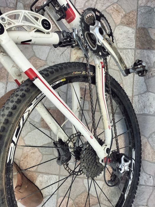 Bicicleta KTM Score RC 4.0