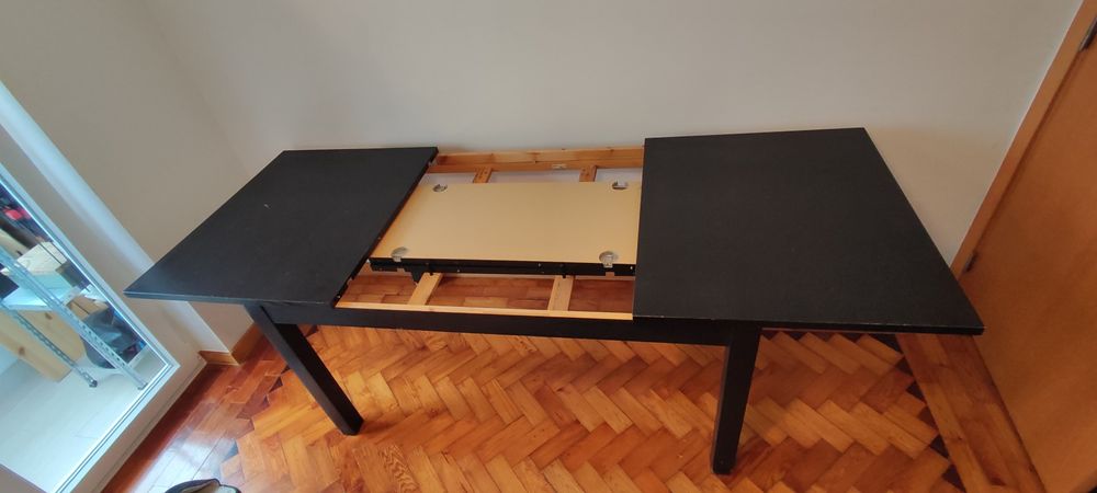 Mesa de jantar Ikea Bjursta