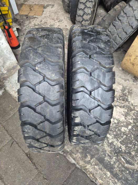 Opony do wózka widłowego 825x15