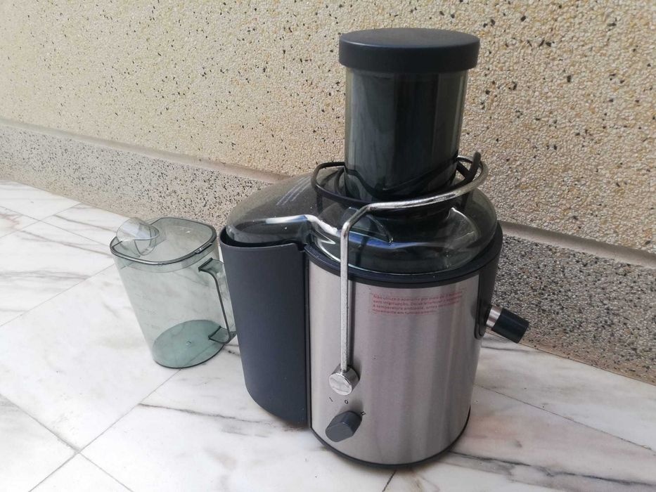 Maquina de fazer sumo \ centrifuga