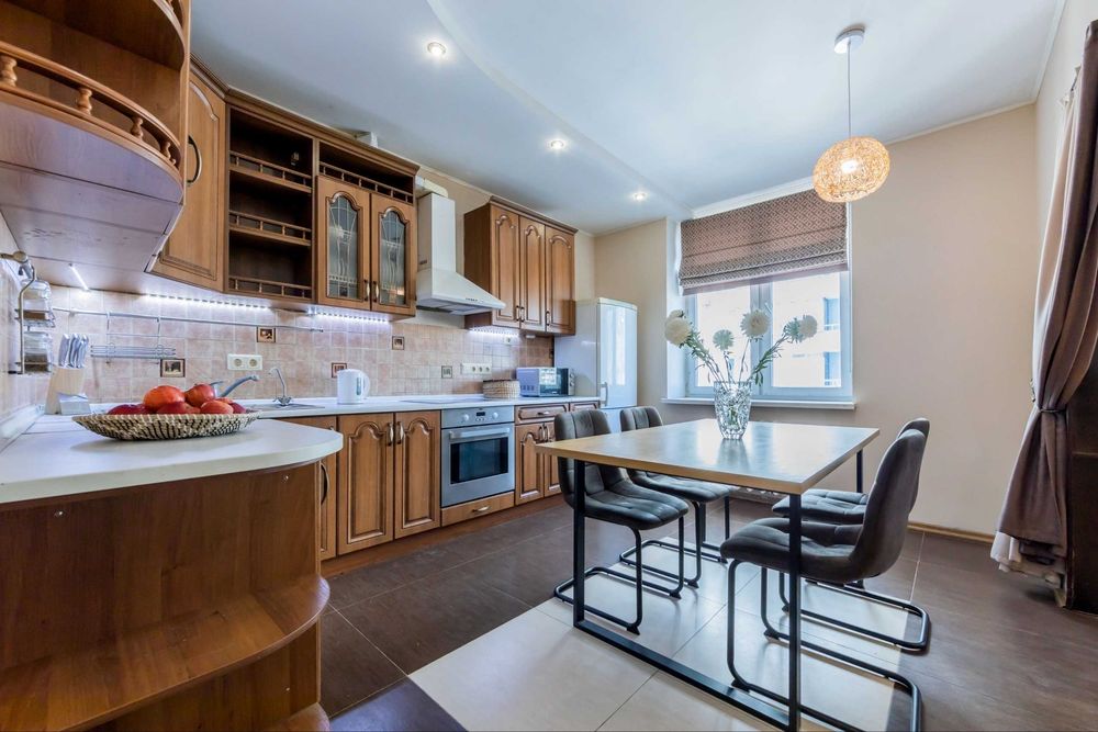 Продам квартиру 125 кв.м. 4х кімн. Харківське шосе 152 Програми
