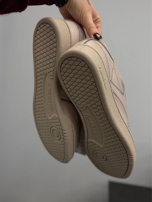 Оригінальні кросівки Reebok Maison Margiela X Club C Grey GX5142