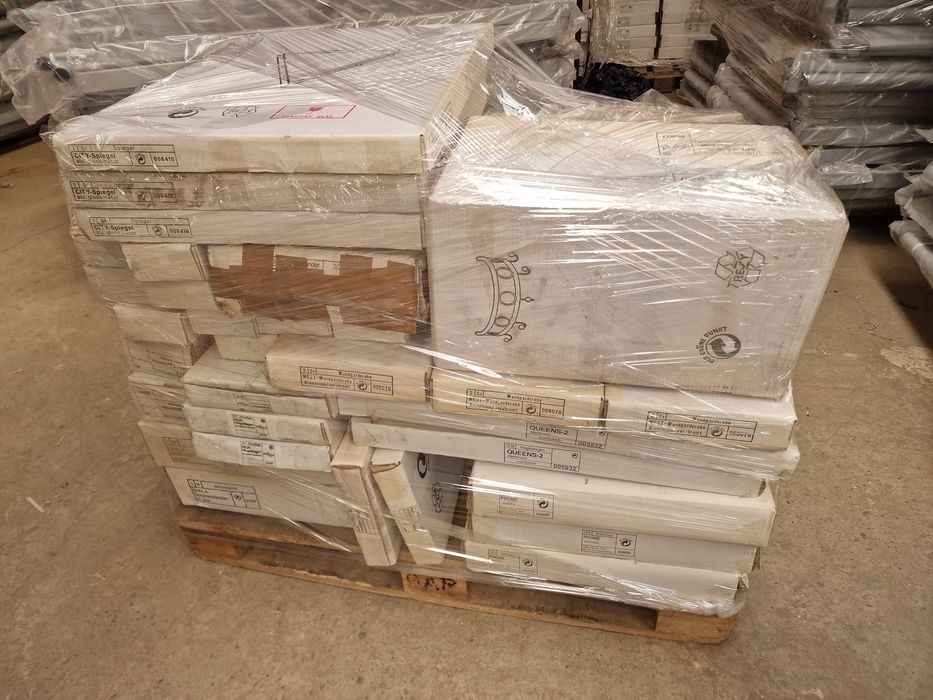 Mix paleta meble – wieszaki, lustra, stoły, szafki – sprzedaż hurtowa