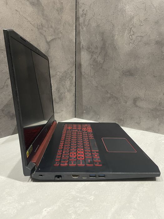 Ноутбук Acer Nitro N18C4 17.3" FHD/8GB/256GB SSD/i5-9300H! ART81