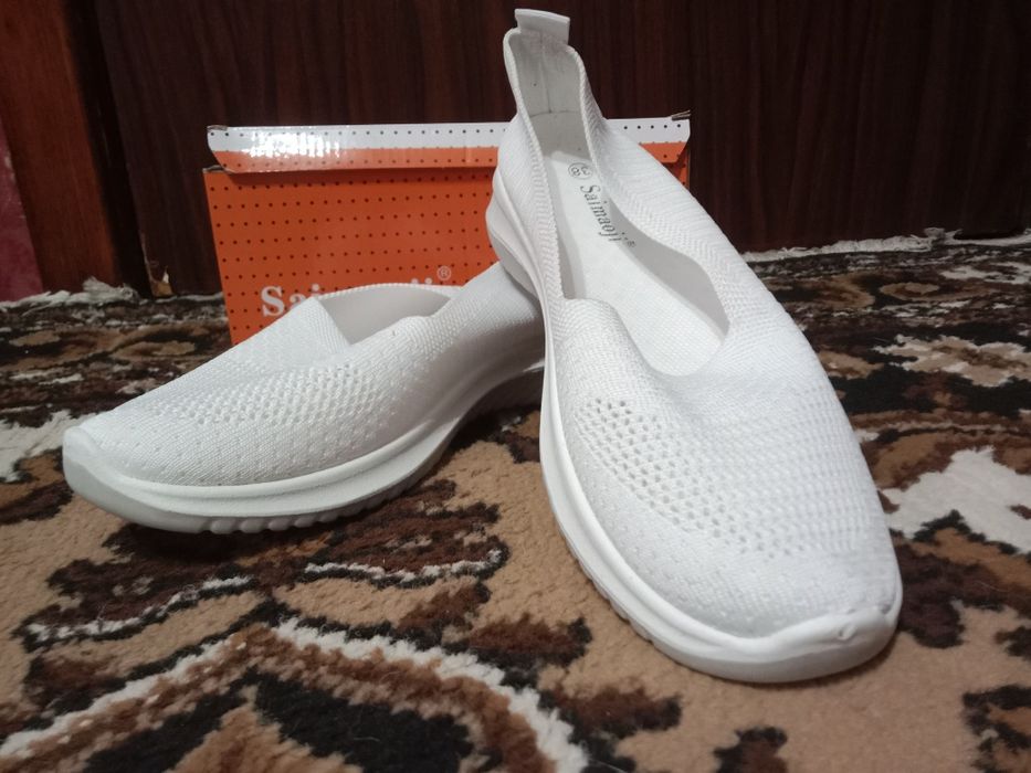 Продам жіночі макасини